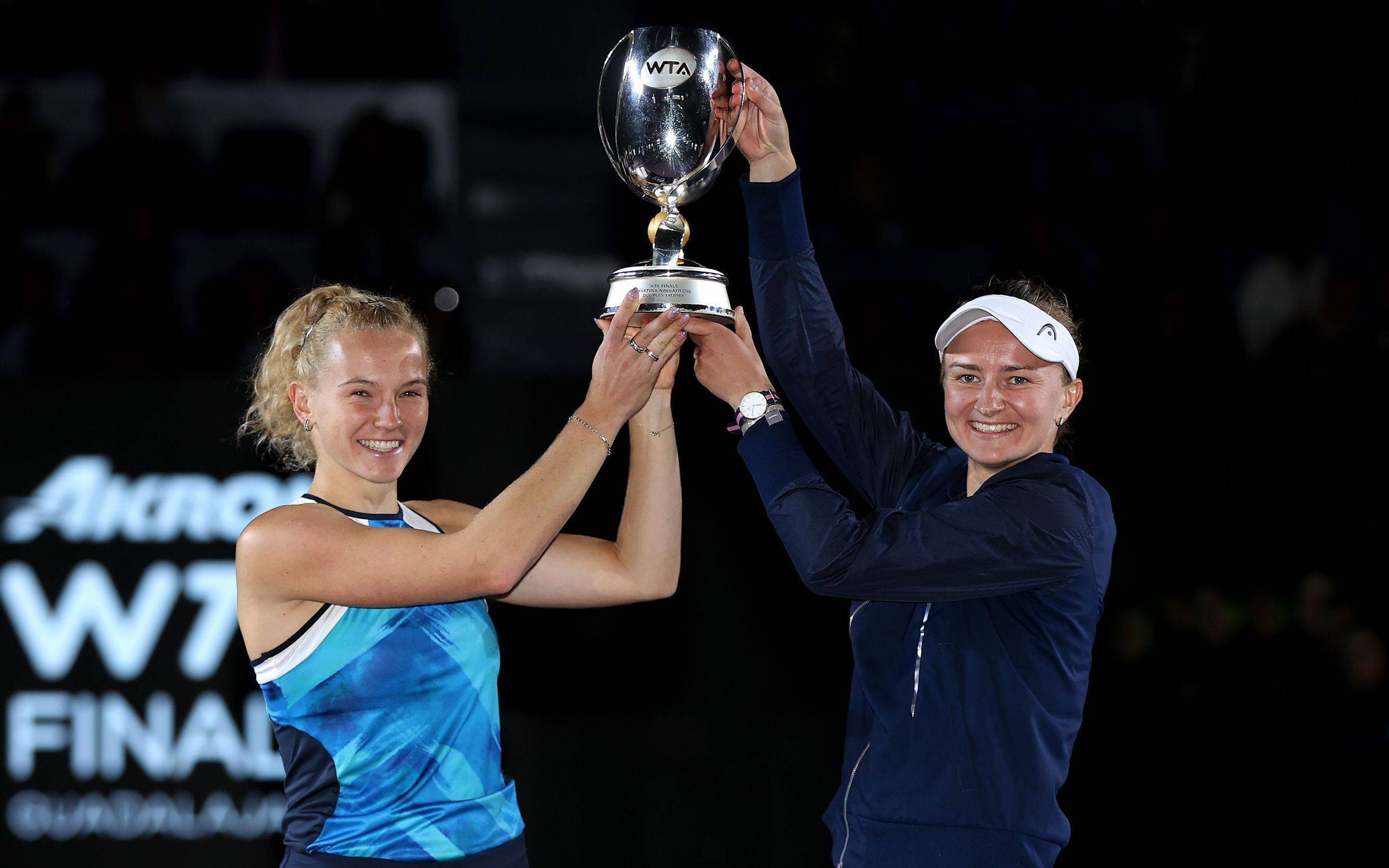 他们距离上 他们距离上